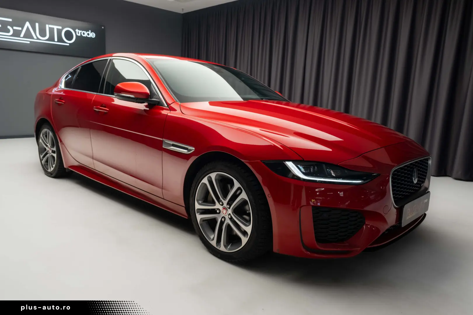 Jaguar Xe