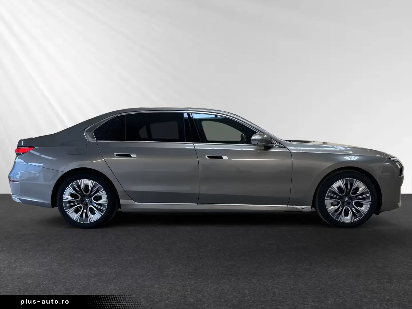 BMW 740