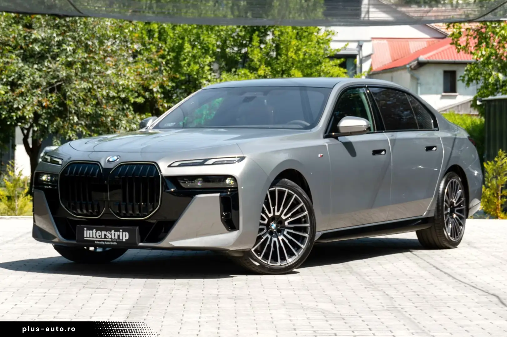BMW 740