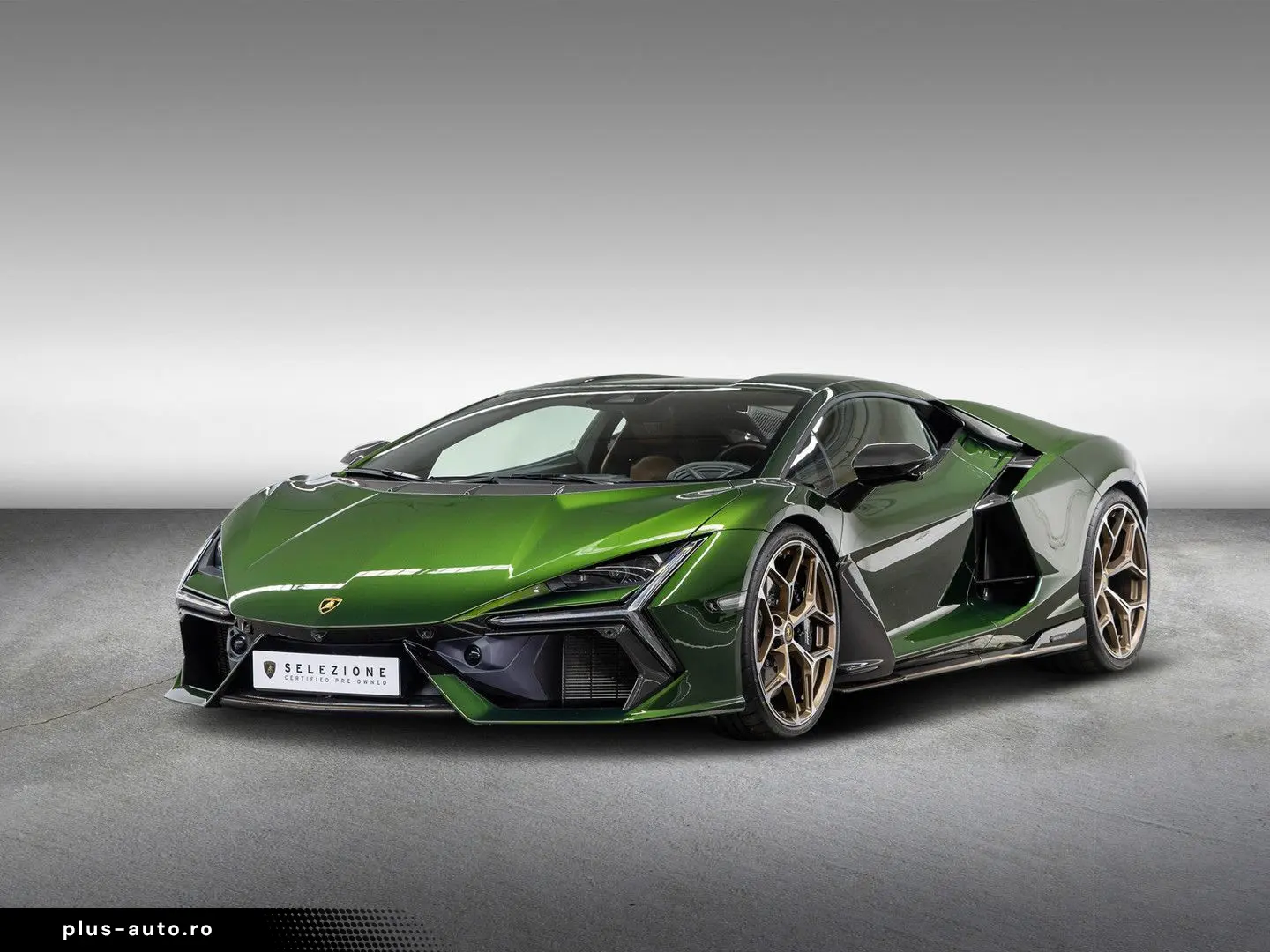 Lamborghini Revuelto