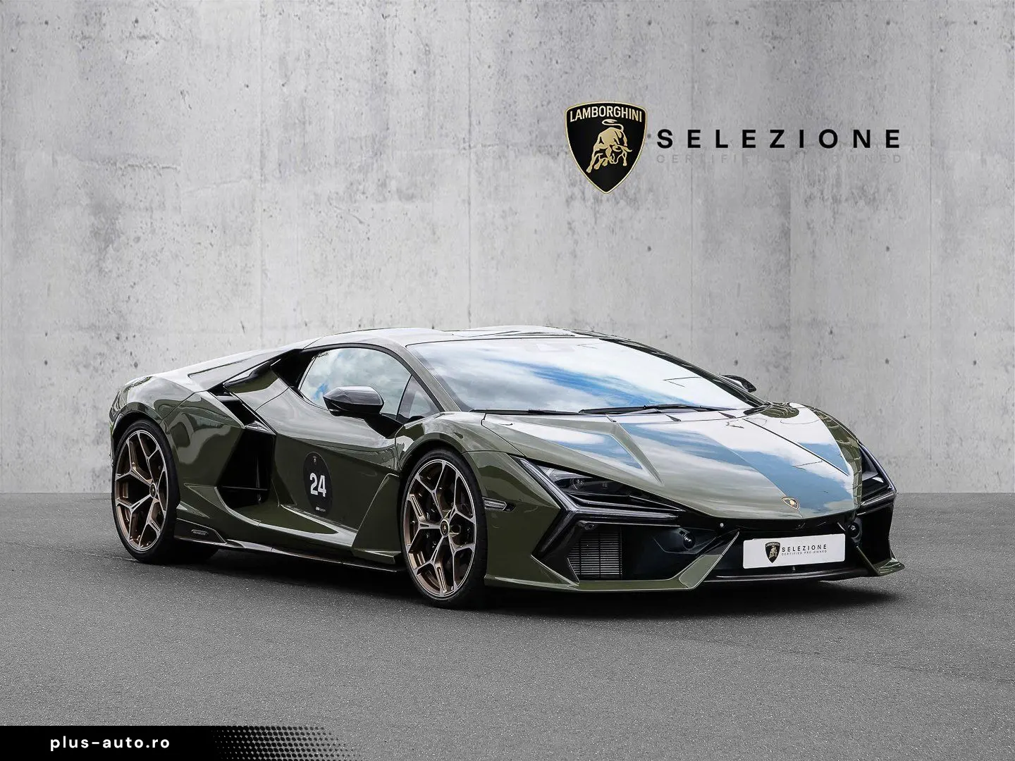 Lamborghini Revuelto