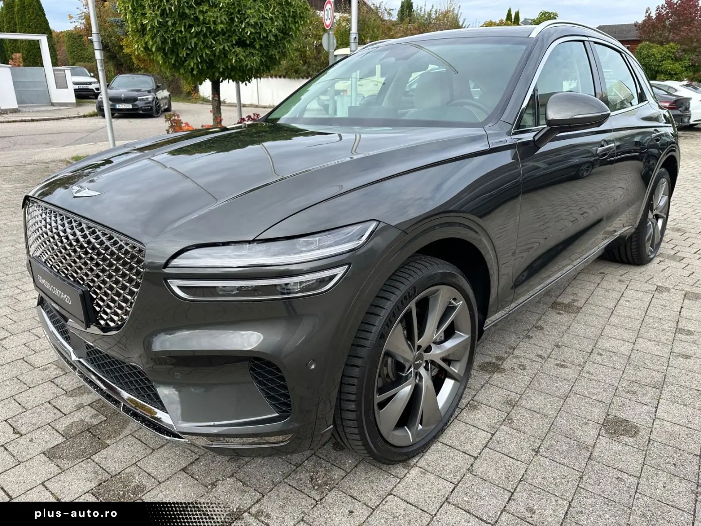 Genesis Gv70