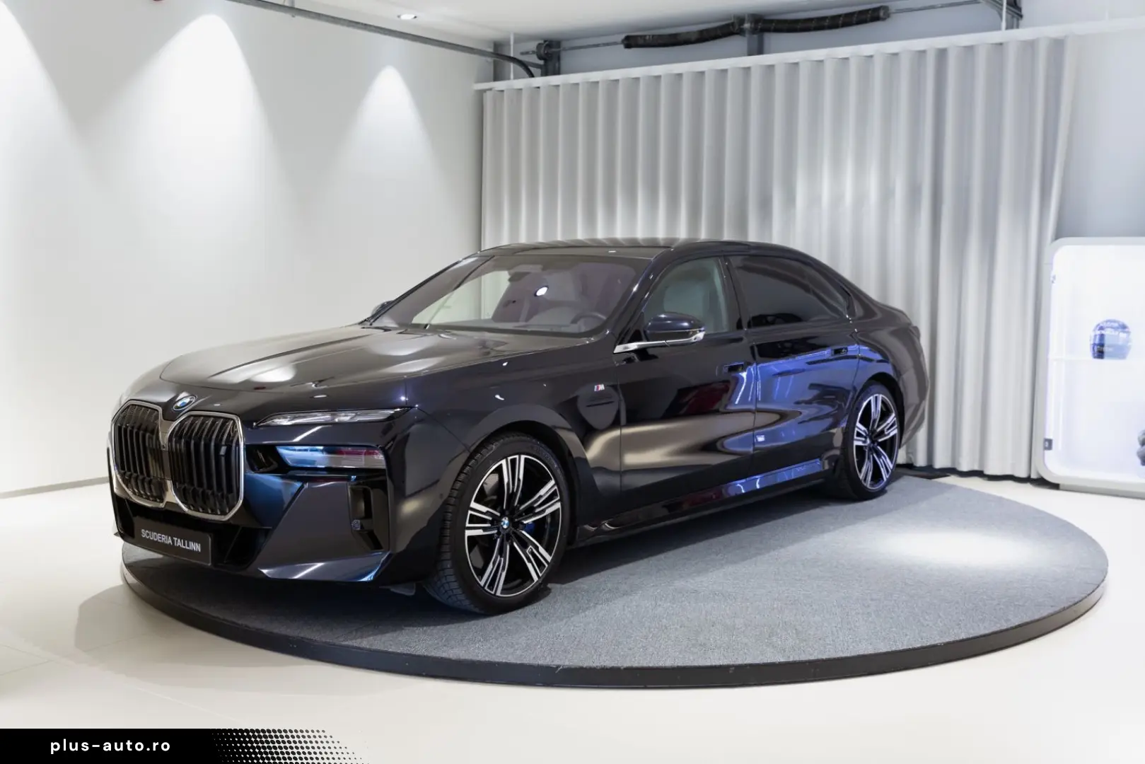 BMW I7