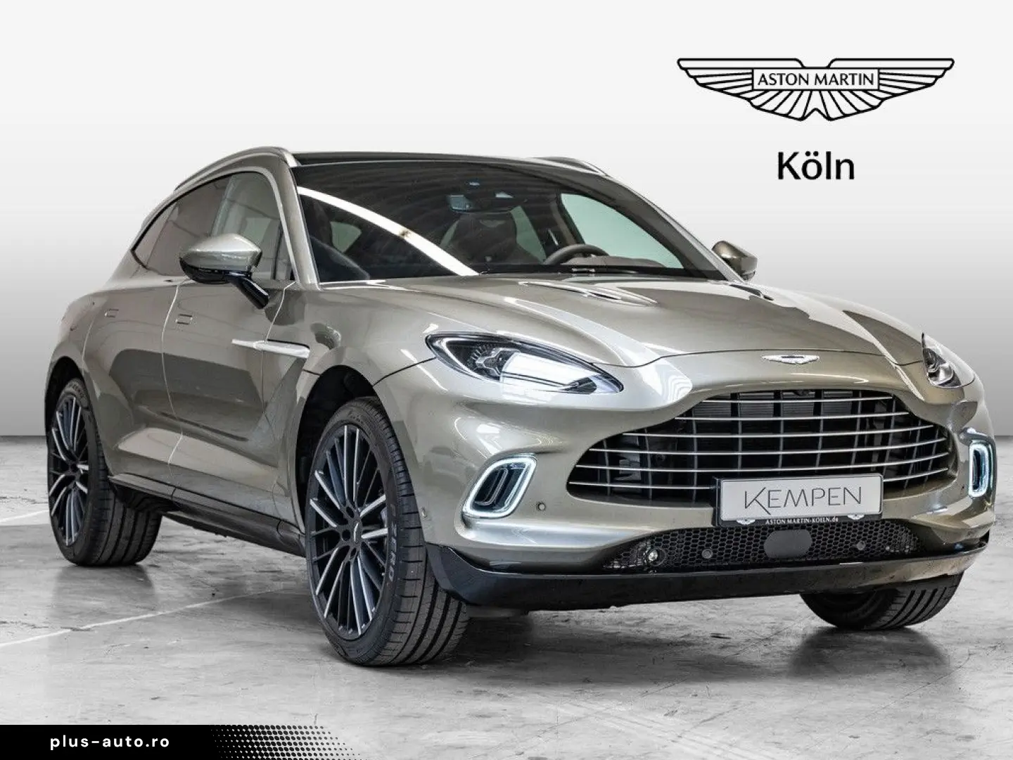 Aston Martin Dbx