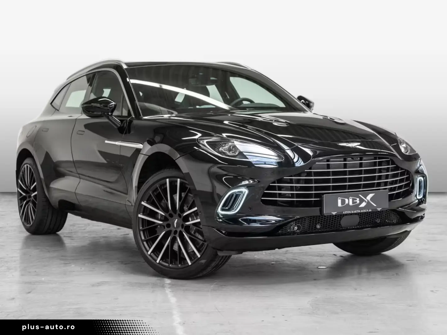 Aston Martin Dbx