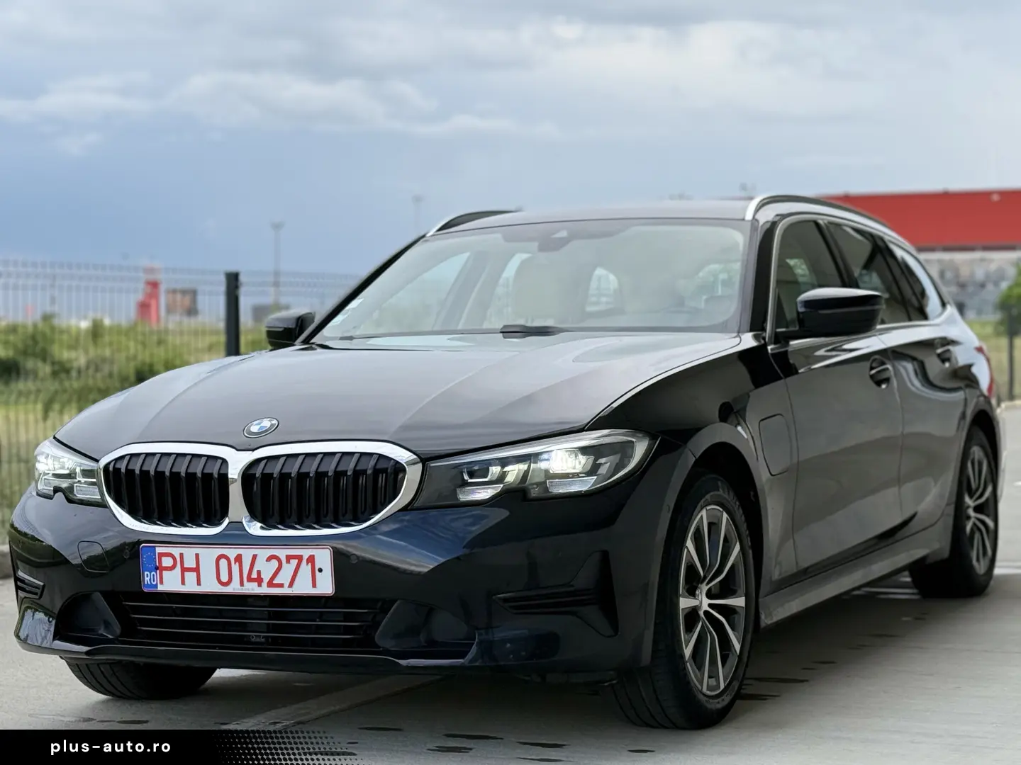 BMW 330