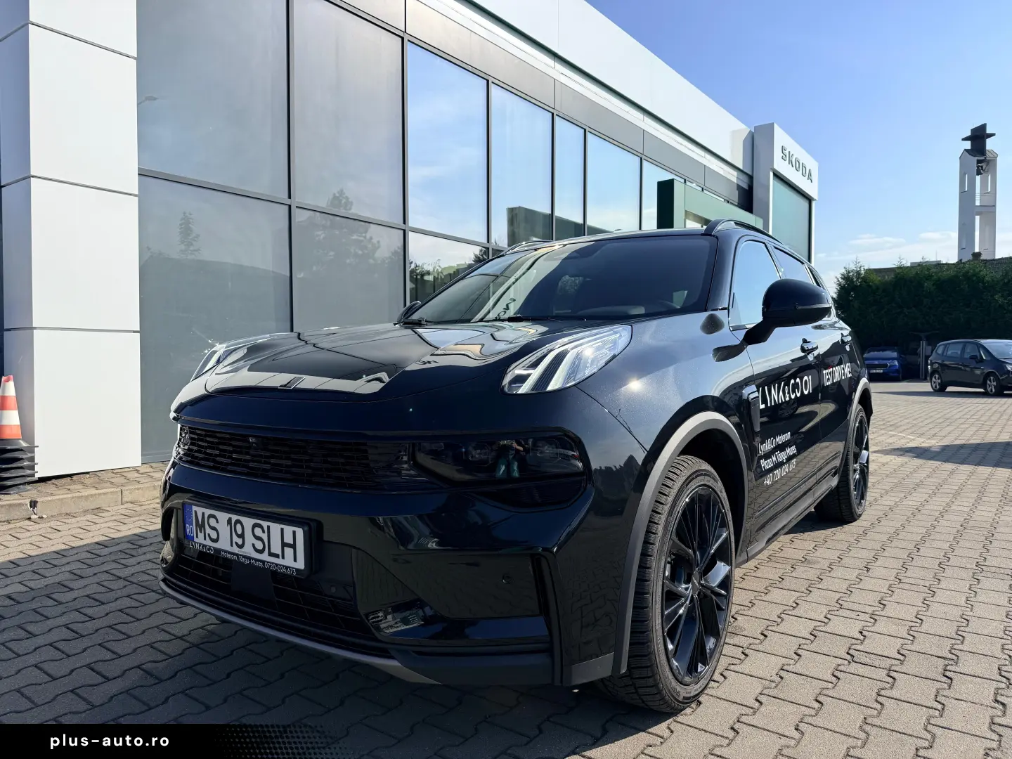 Lynk&Co 01