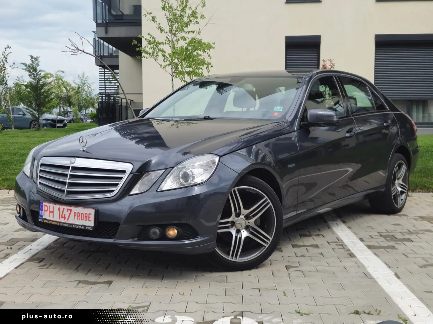 Mercedes-Benz 220