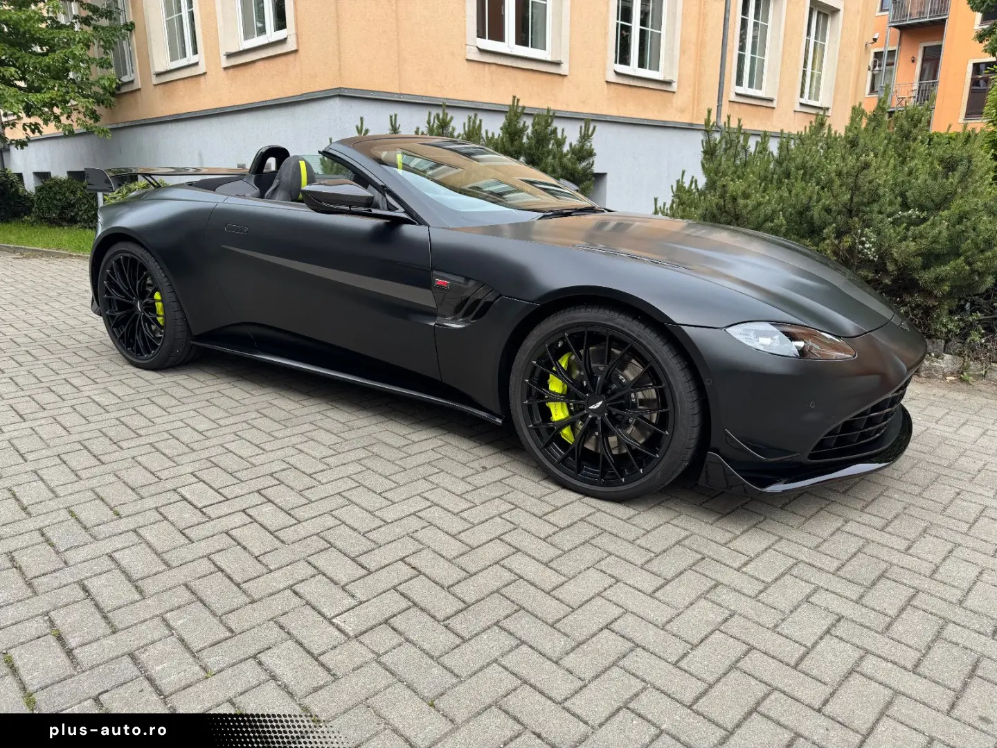 Aston Martin V8 Vantage
