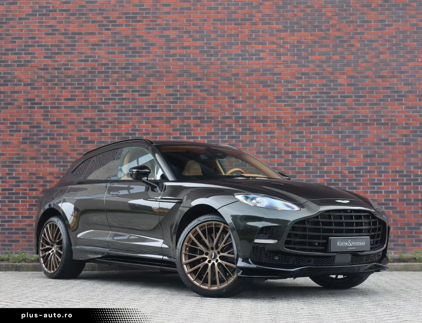 Aston Martin Dbx