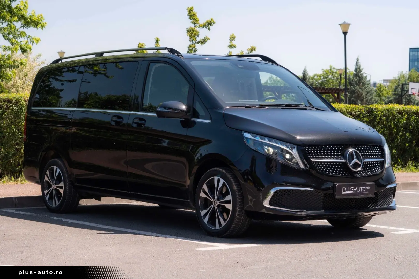 Mercedes-Benz V 220