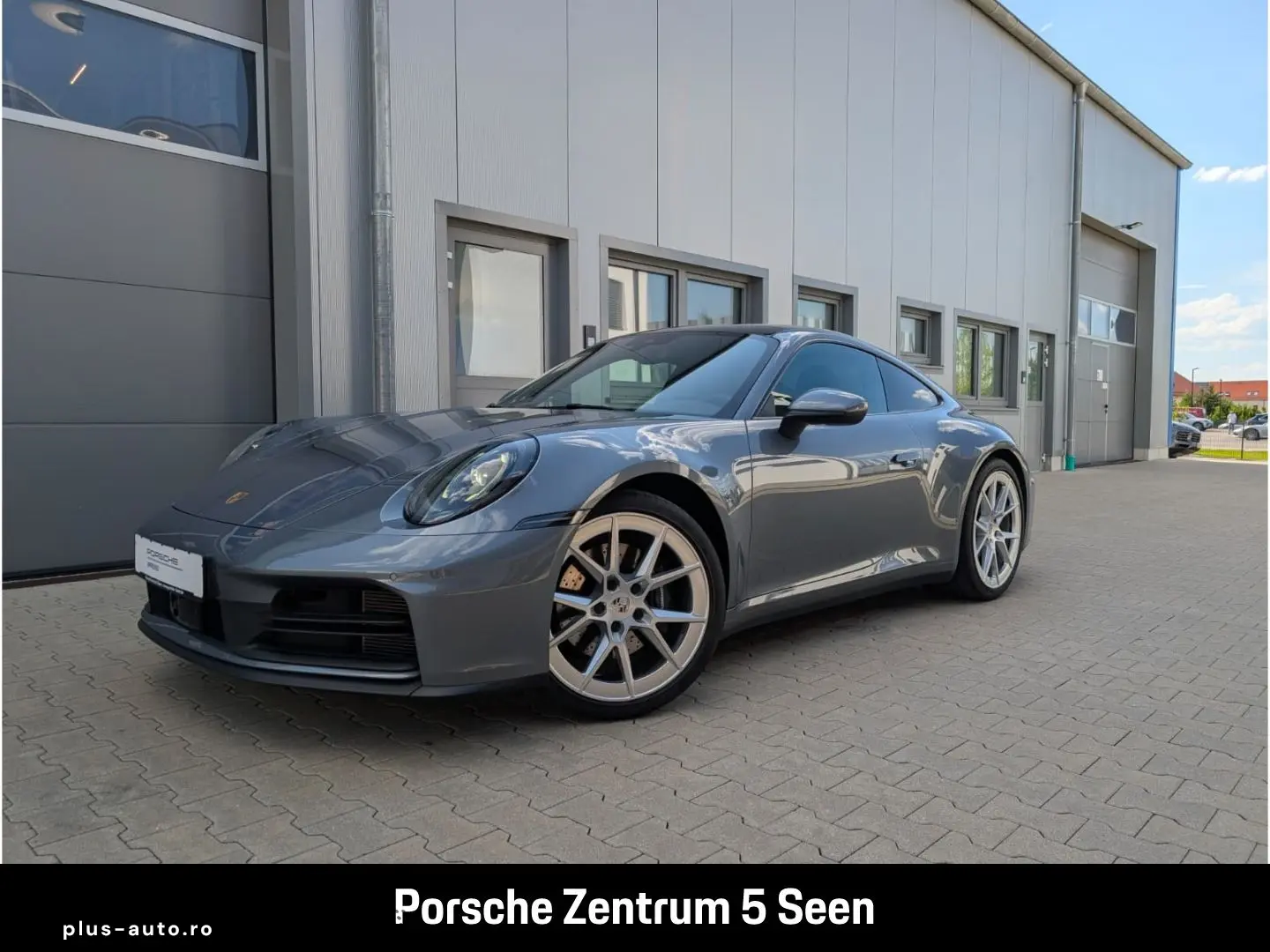 PORSCHE 992