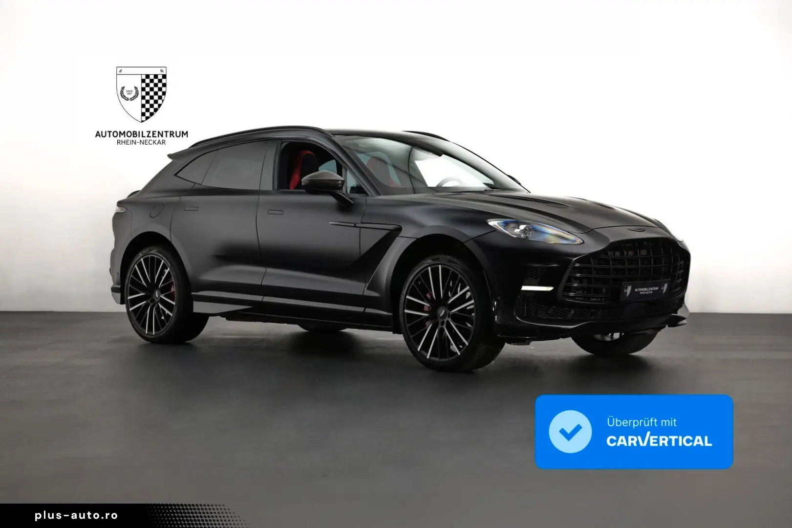 Aston Martin Dbx