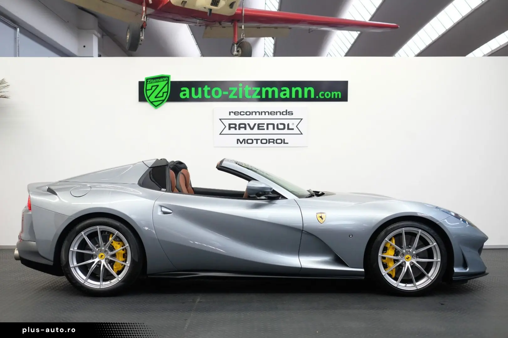 Ferrari 812