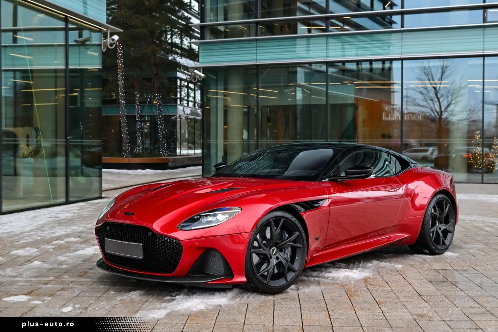 Aston Martin Dbs