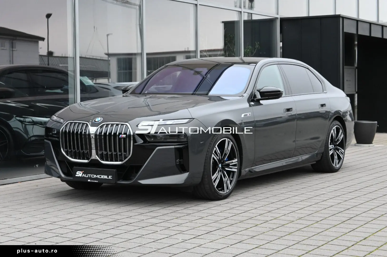 BMW I7