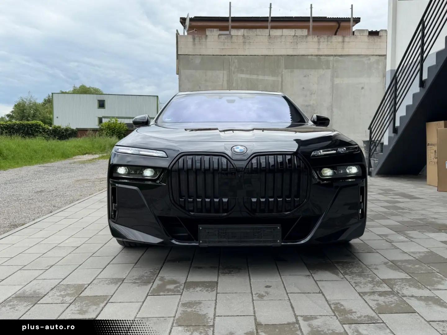 BMW 740