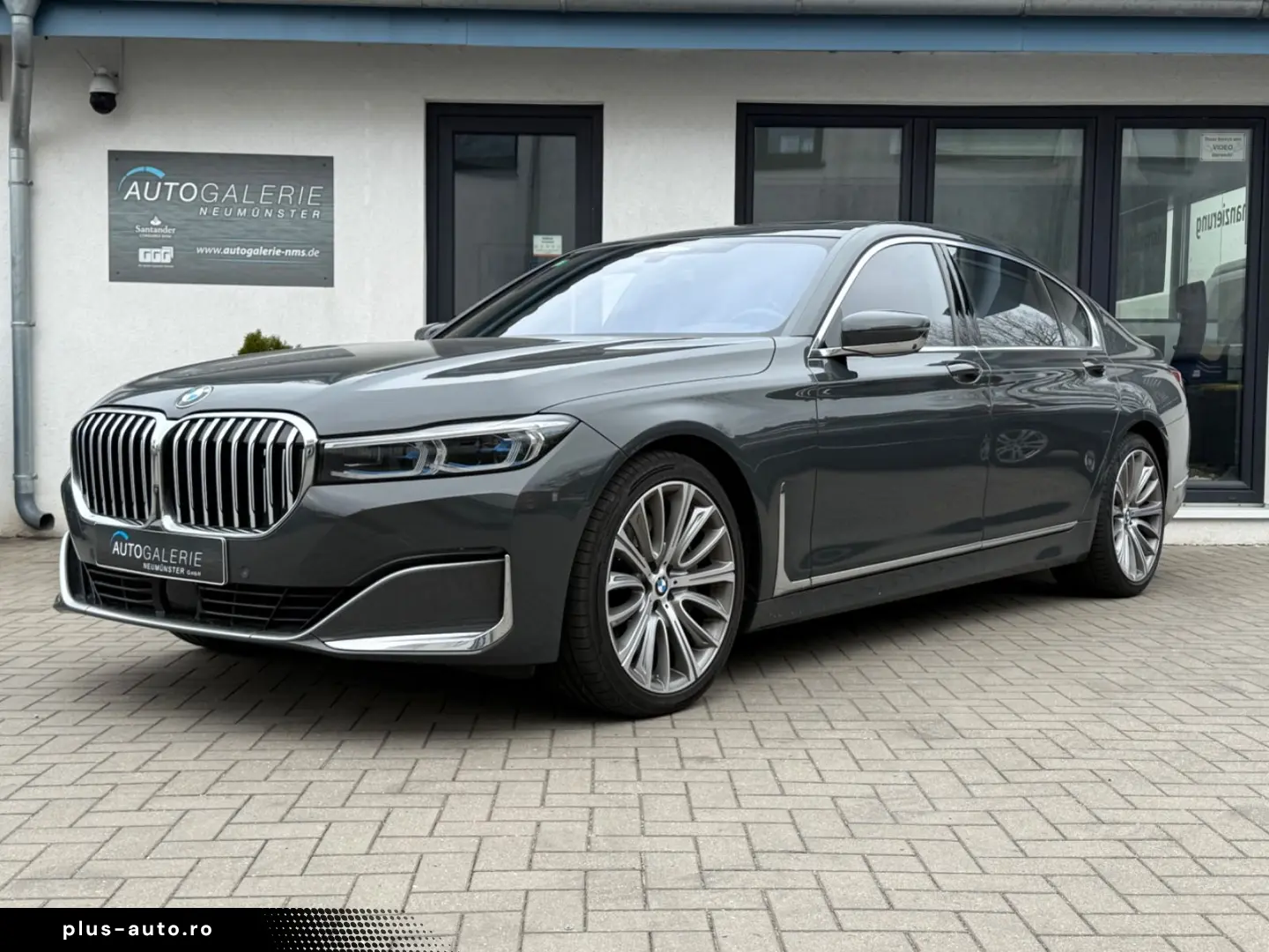 BMW 740