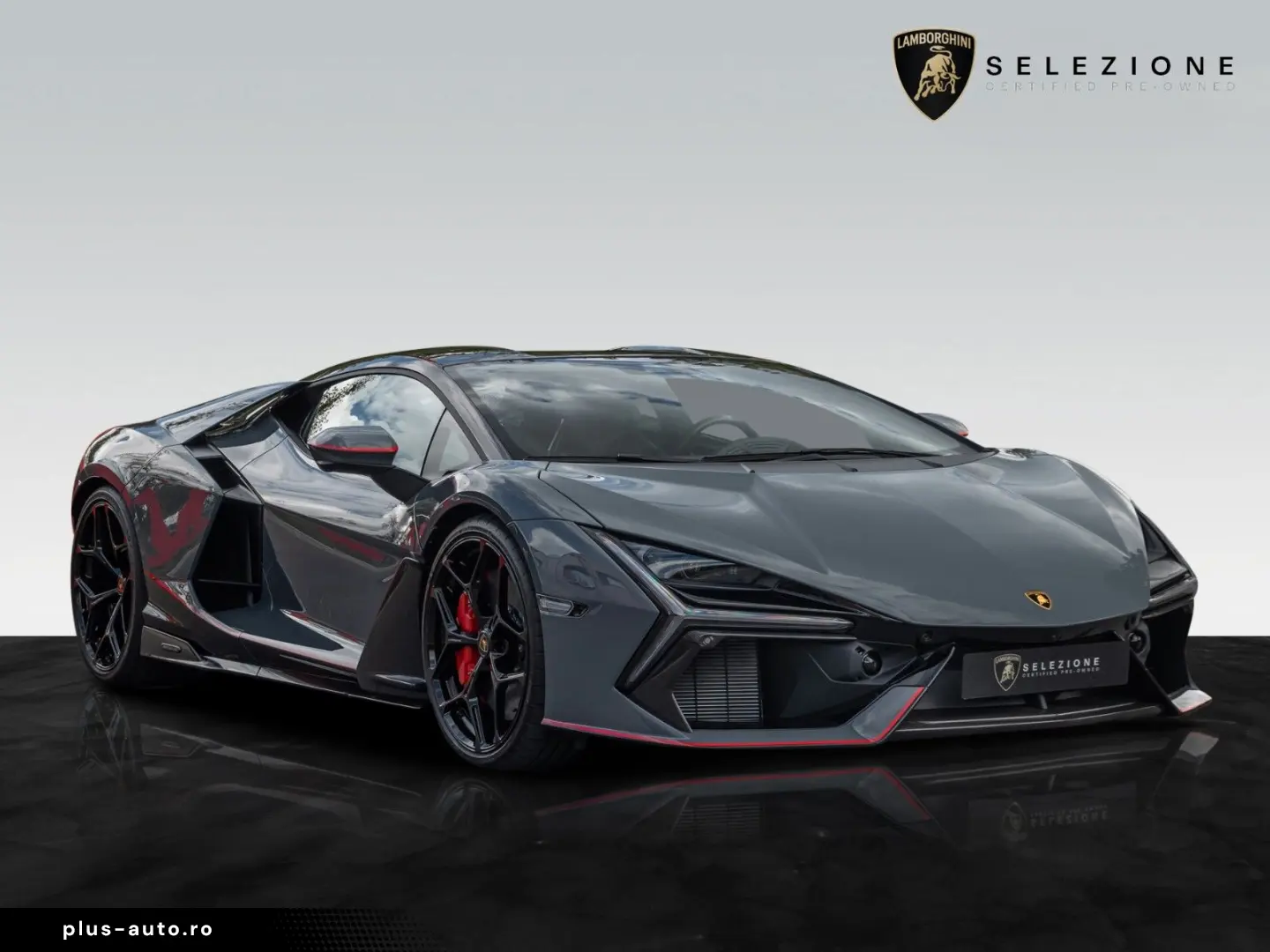 Lamborghini Revuelto
