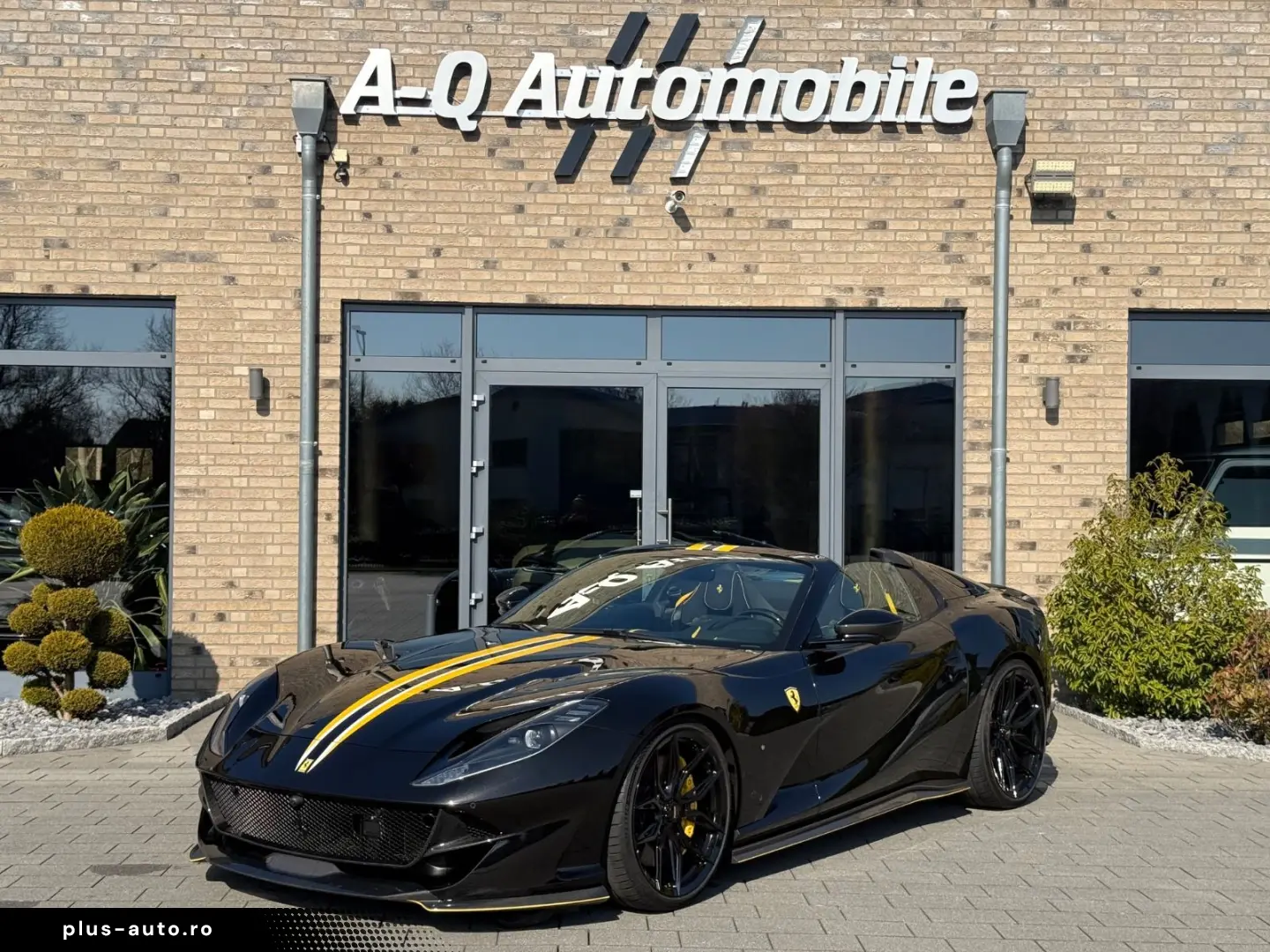 Ferrari 812