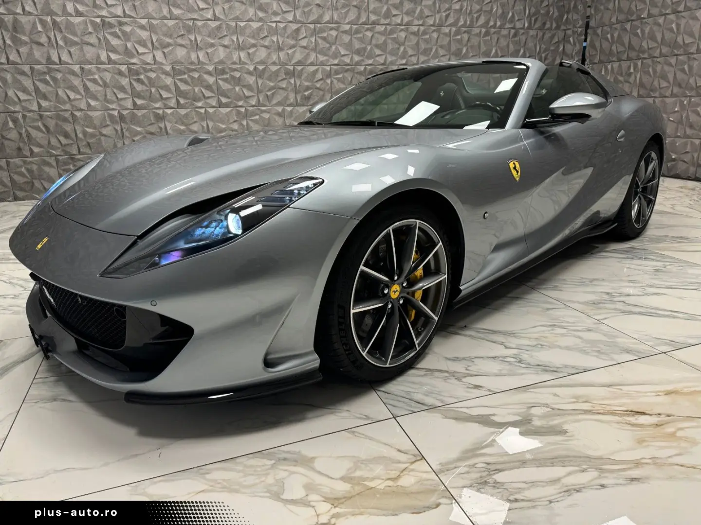 Ferrari 812