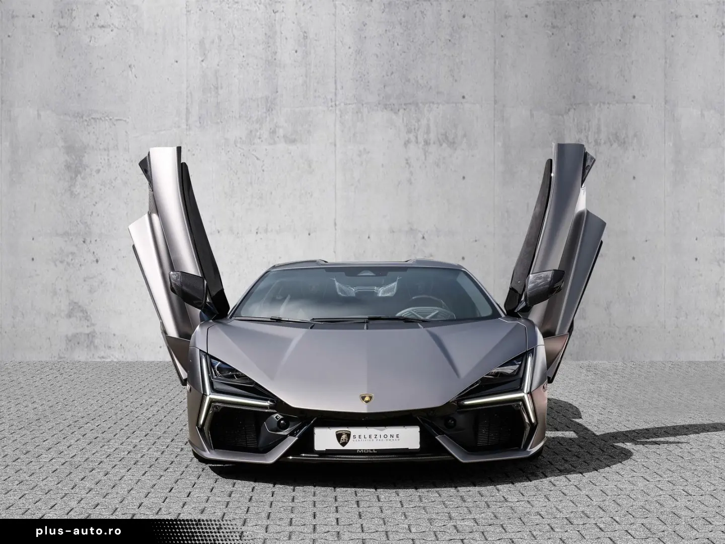 Lamborghini Revuelto
