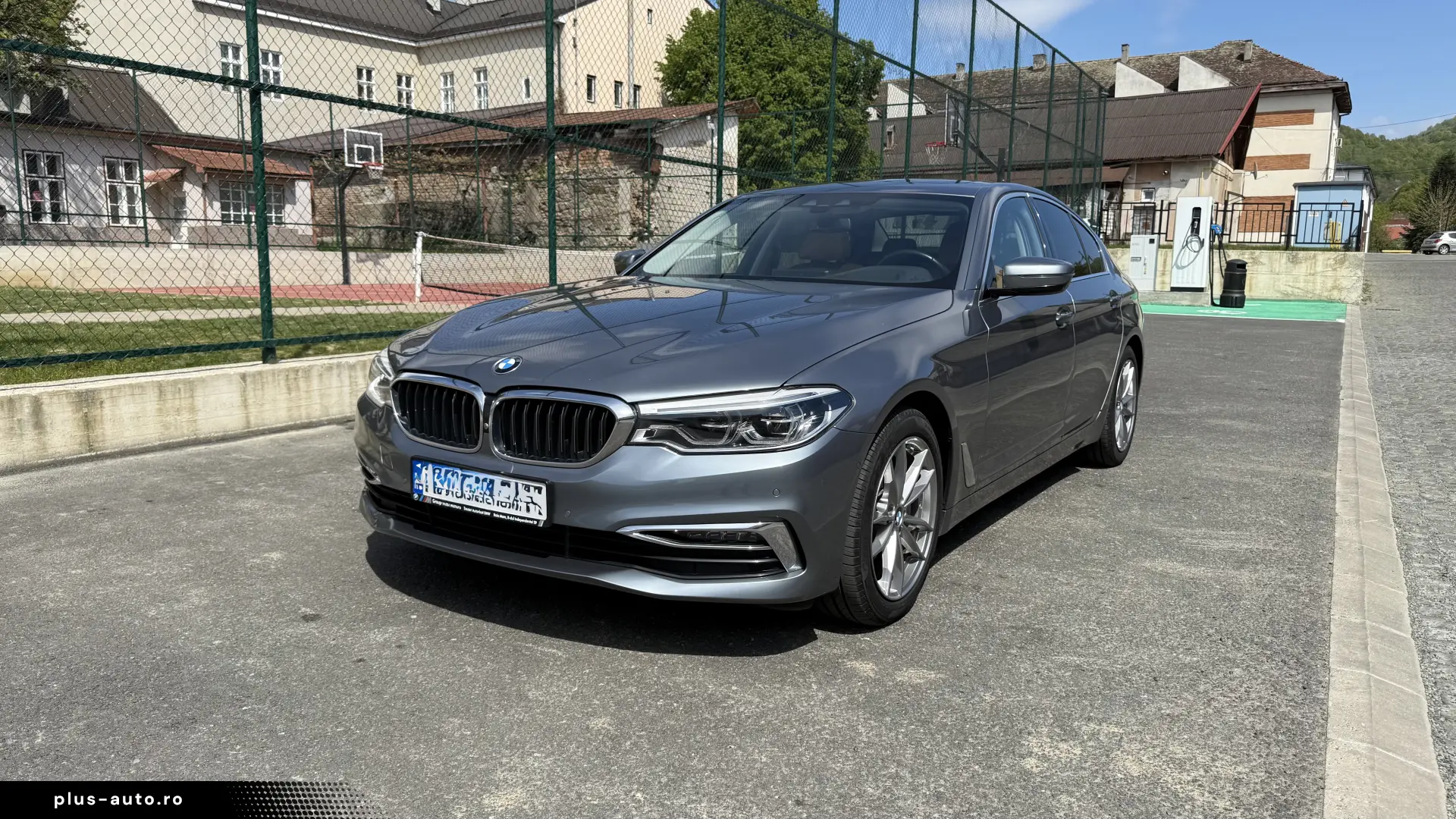BMW 530