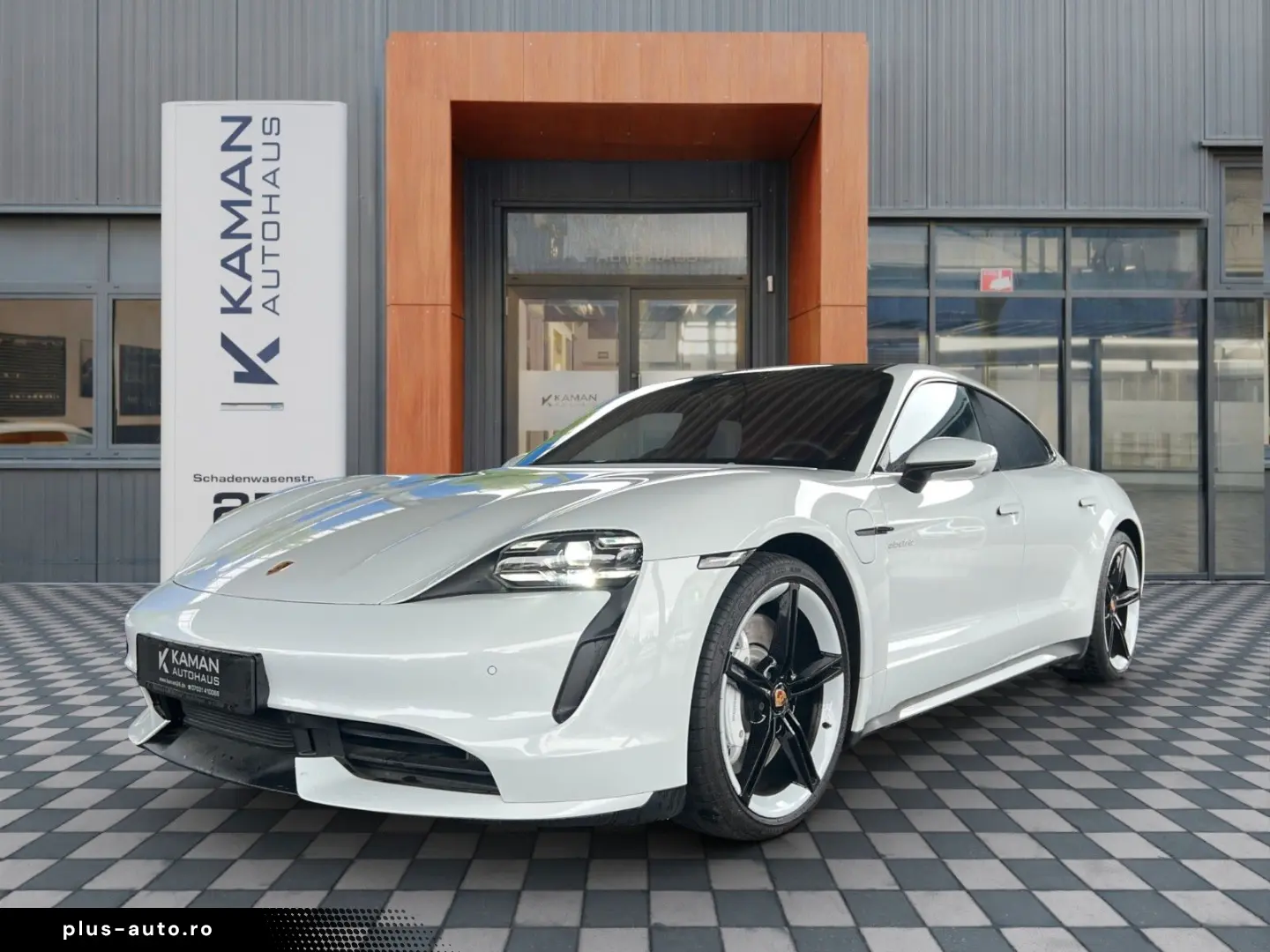 Porsche Taycan