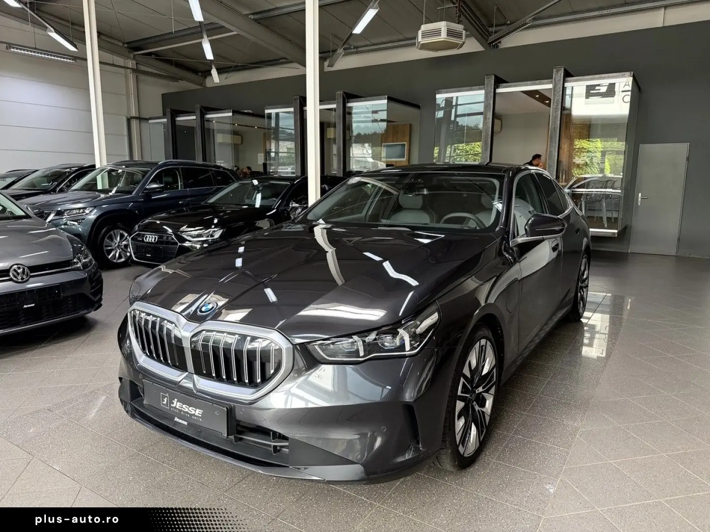 BMW 550