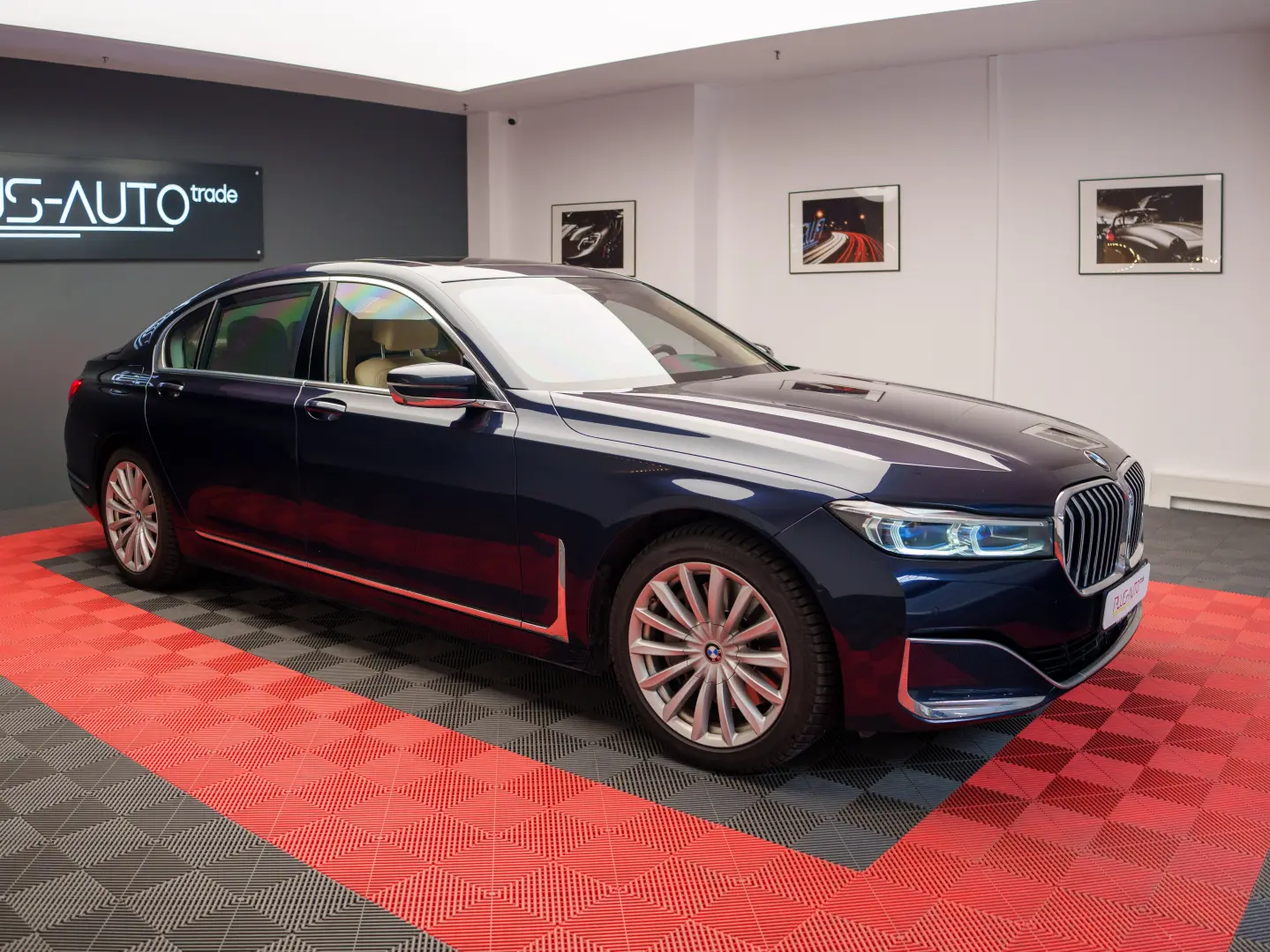 BMW 745