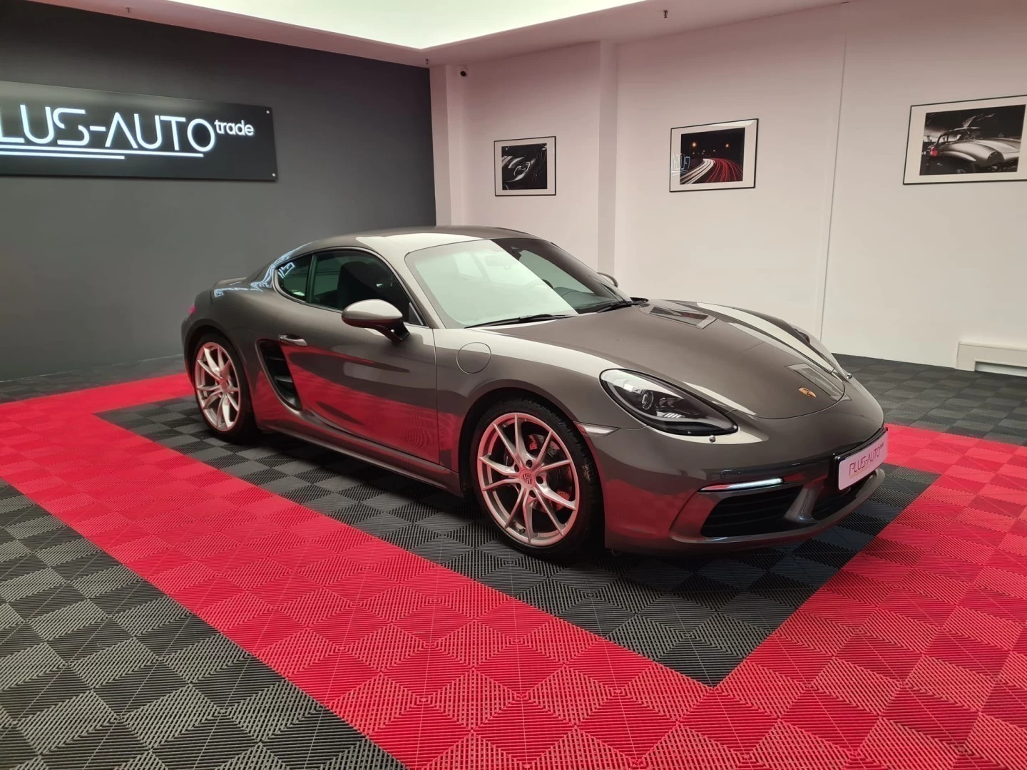 Porsche Cayman