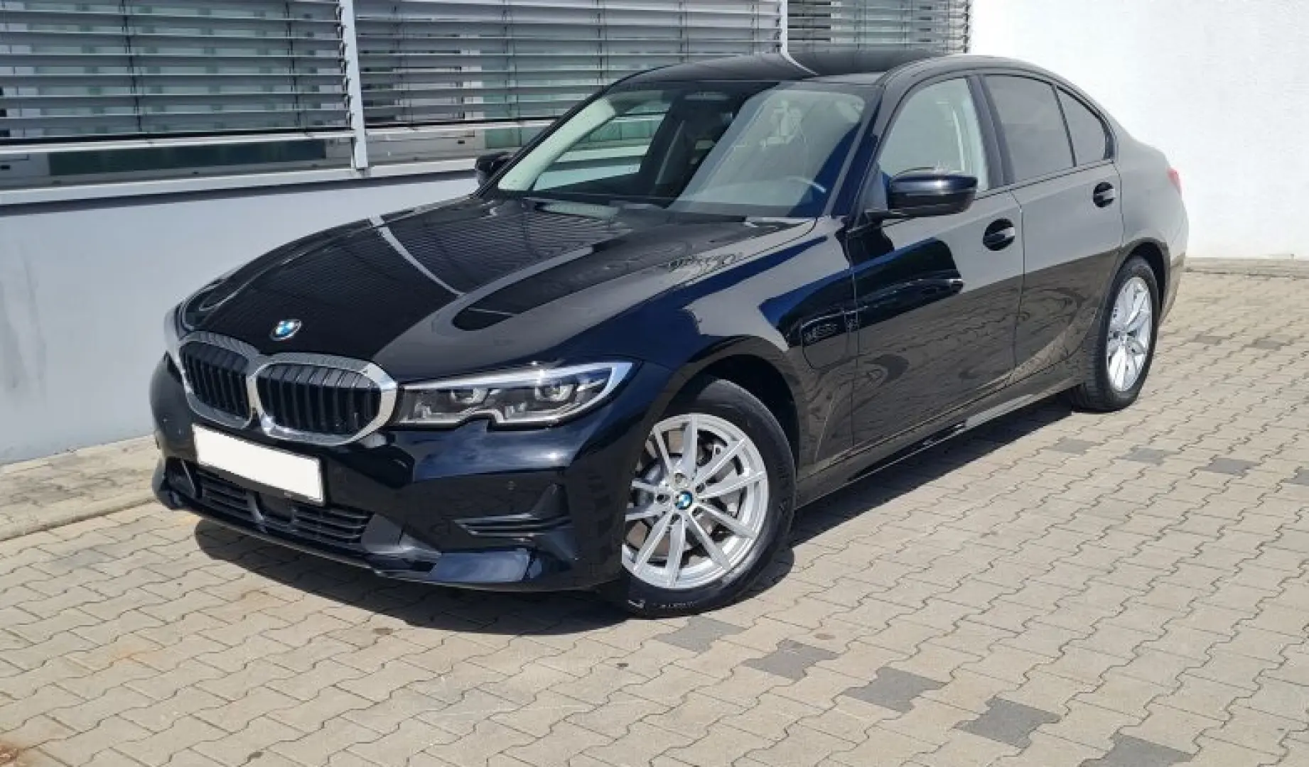 BMW 330