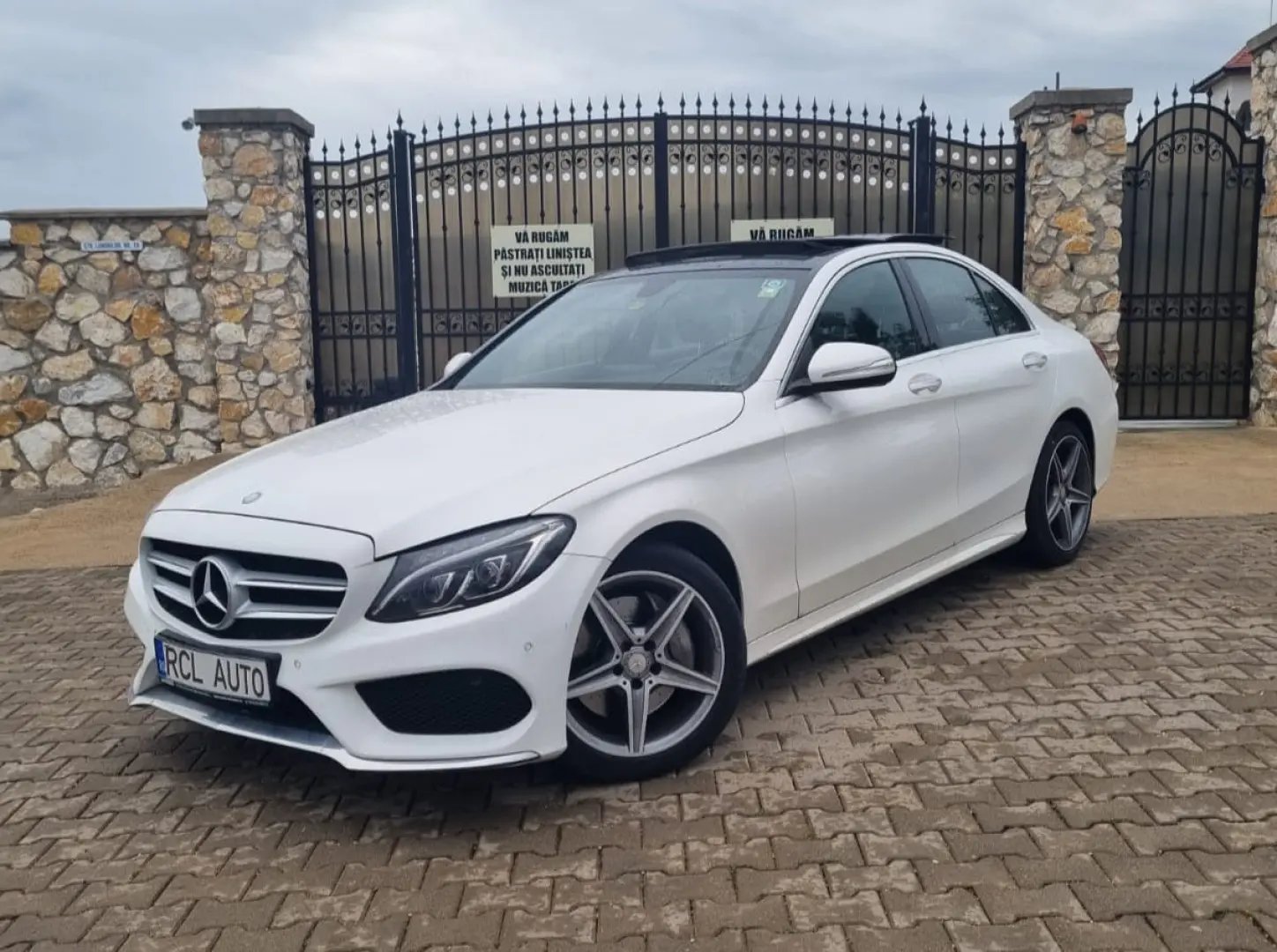 Mercedes-Benz C 400