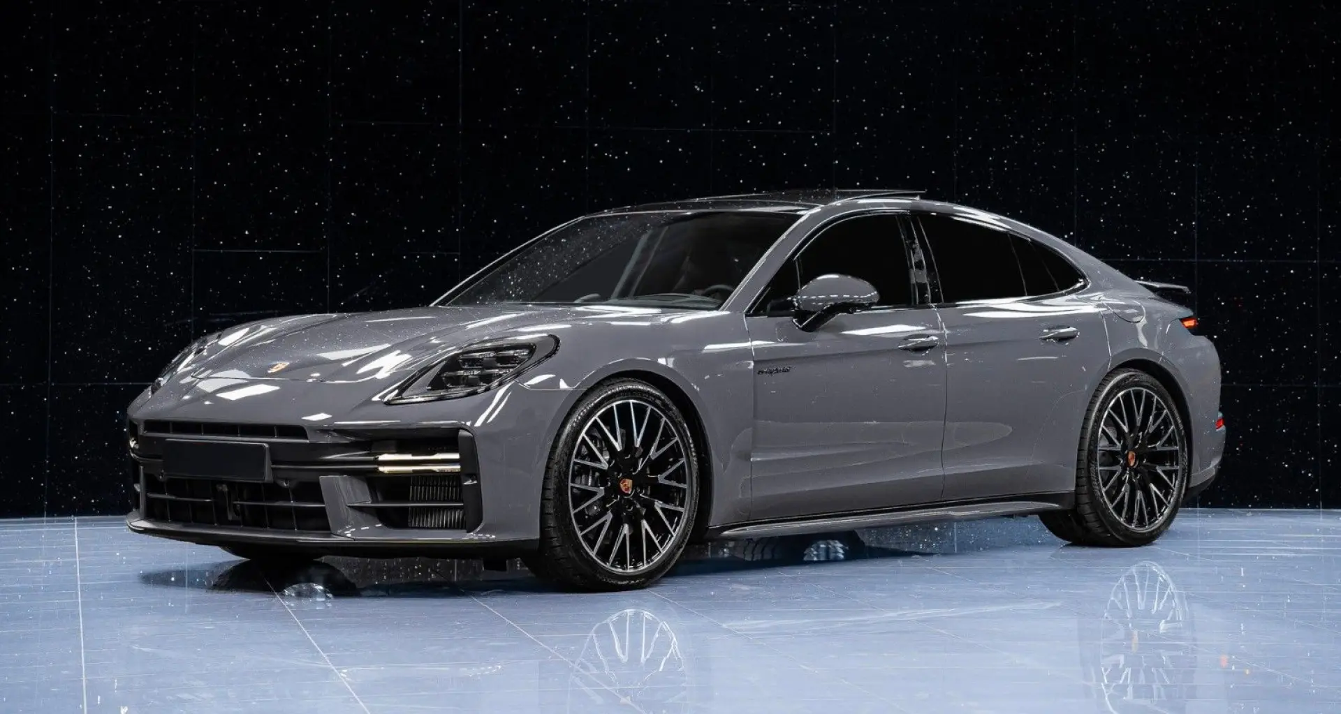 Porsche Panamera 4 E-Hybrid 2024 nou