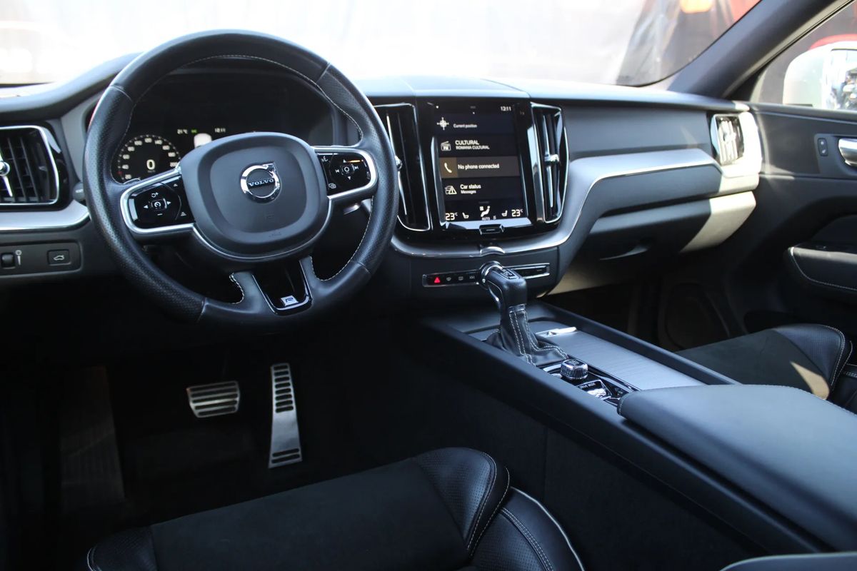 Volvo Xc 60 — poza 3