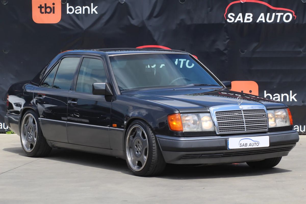 Mercedes-Benz E