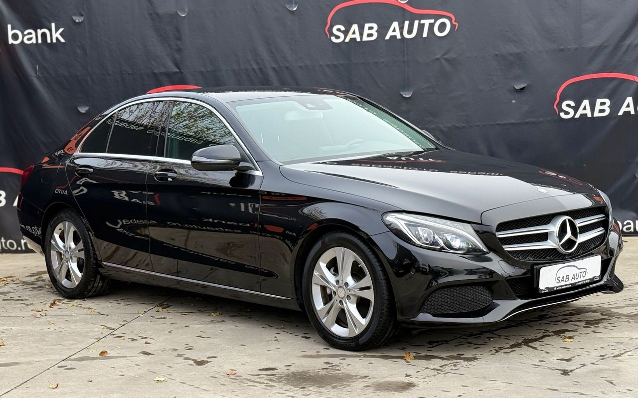 Mercedes-Benz C — poza 3