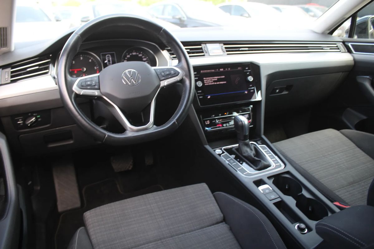 Volkswagen Passat — poza 3