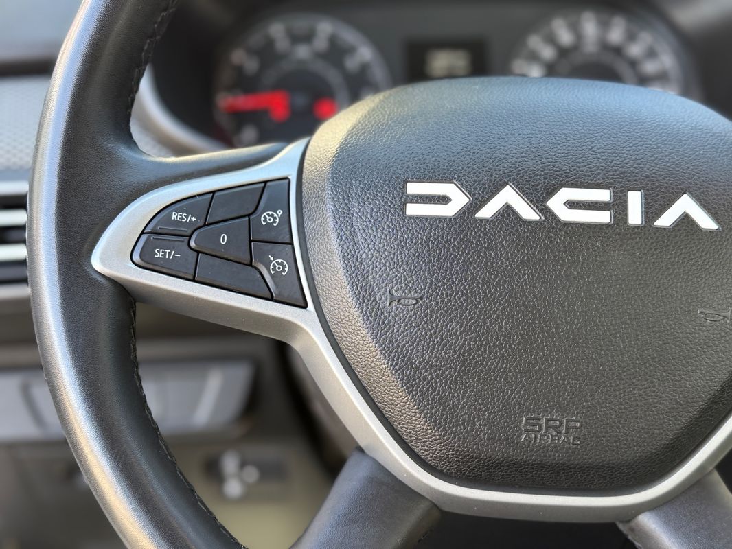 Dacia Logan — poza 3