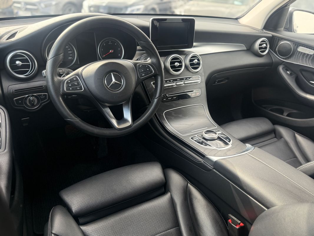 Mercedes-Benz GLC — poza 3