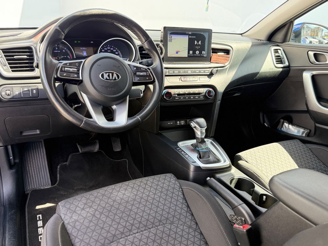 Kia Ceed — poza 3