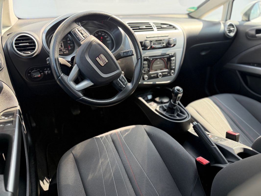 Seat Leon — poza 3