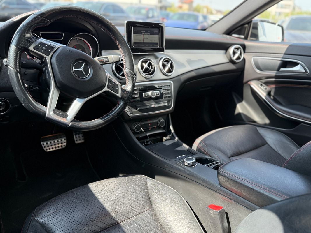 Mercedes-Benz Cla 200 — poza 3