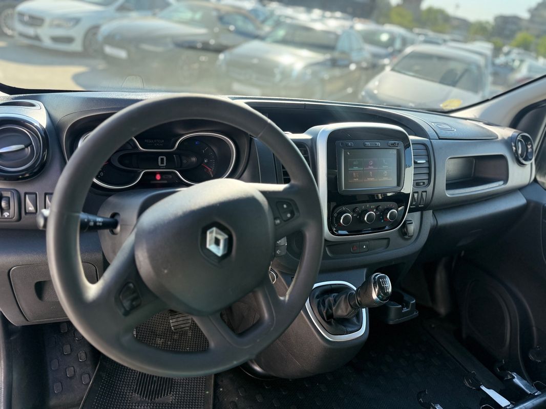 Renault Trafic — poza 3