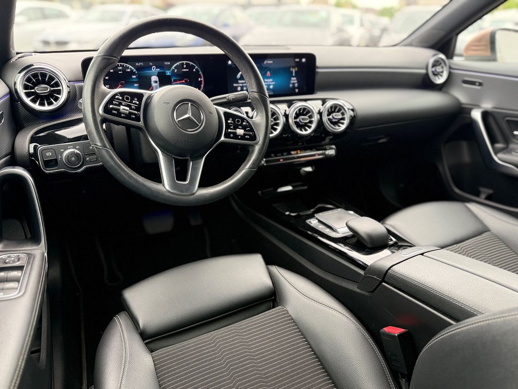Mercedes-Benz A 200 — poza 3