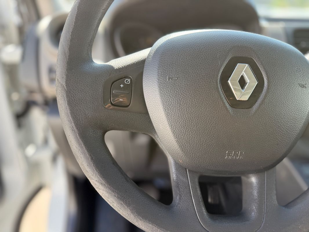 Renault Trafic — poza 3