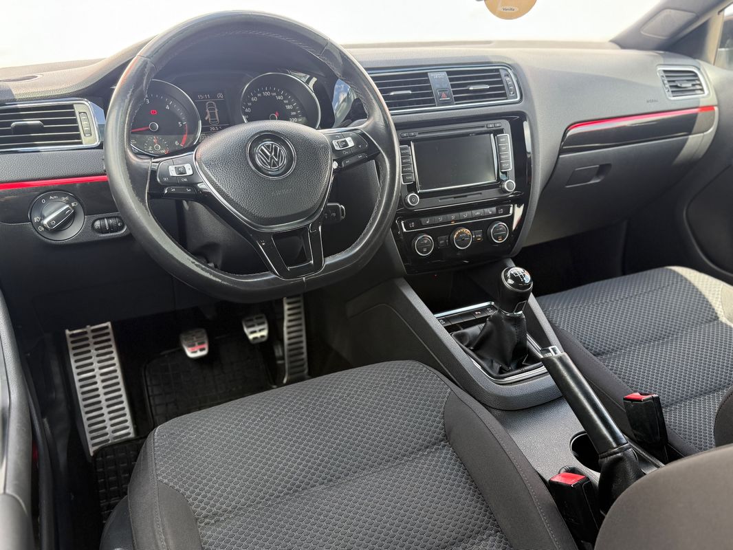 Volkswagen Jetta — poza 3