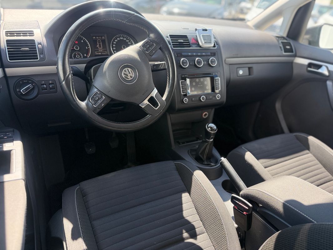 Volkswagen Touran — poza 3