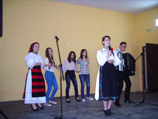 Spectacol susţinut de Şcoala de Arte la Ardud