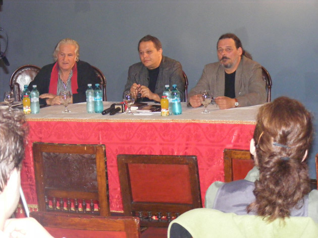 Cartea şi criza în România anului 2013